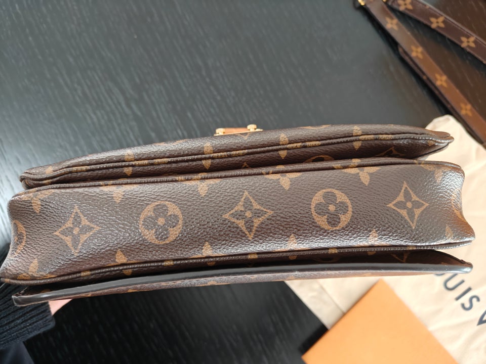 Crossbody, Louis Vuitton metis