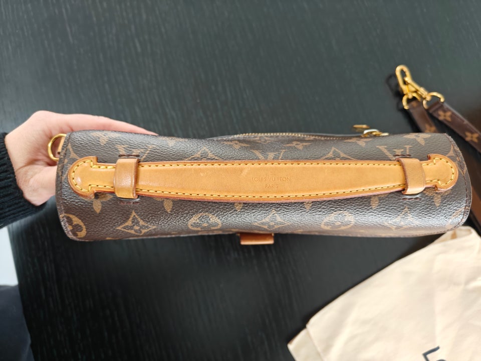 Crossbody, Louis Vuitton metis