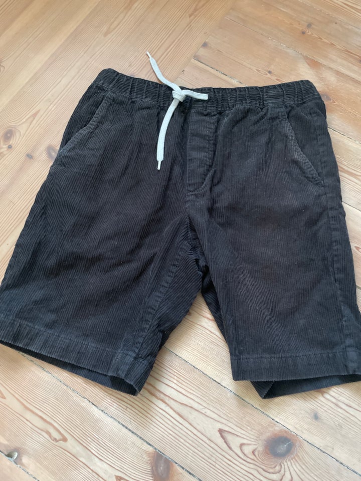 Shorts, Hm, str. 40