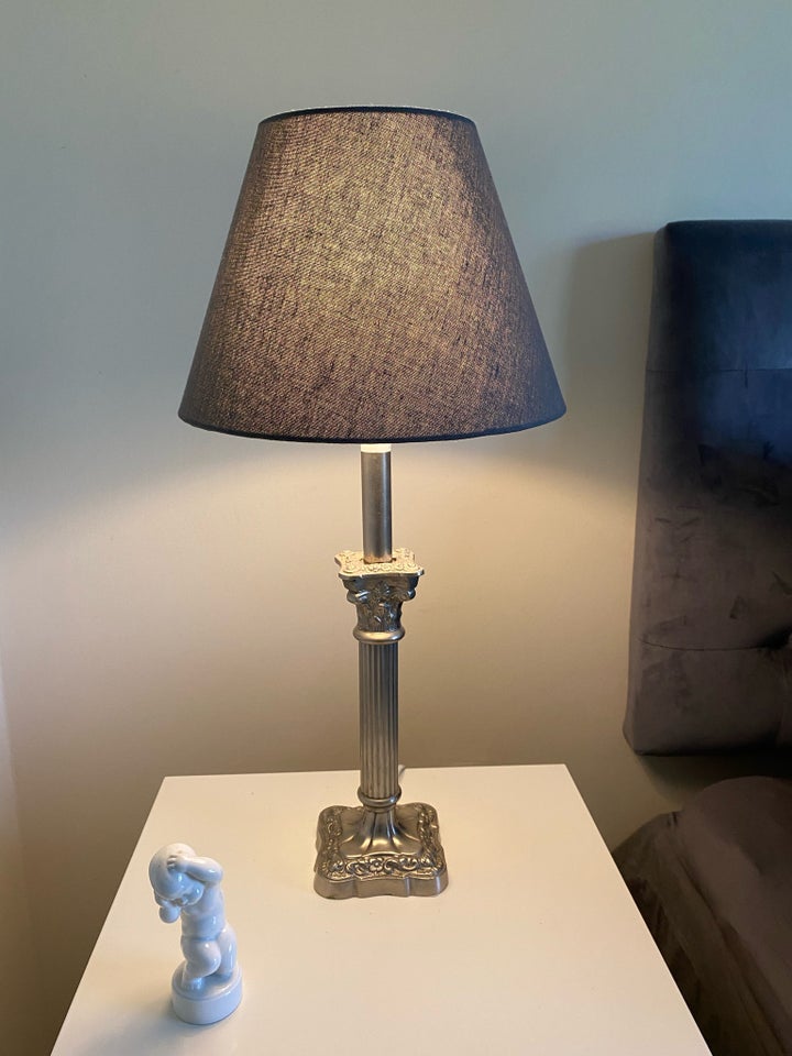 Anden bordlampe, Lene Bjerre