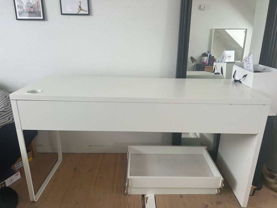 Skrivebord, Ikea, b: 140