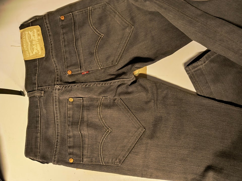 Jeans Levis str 31