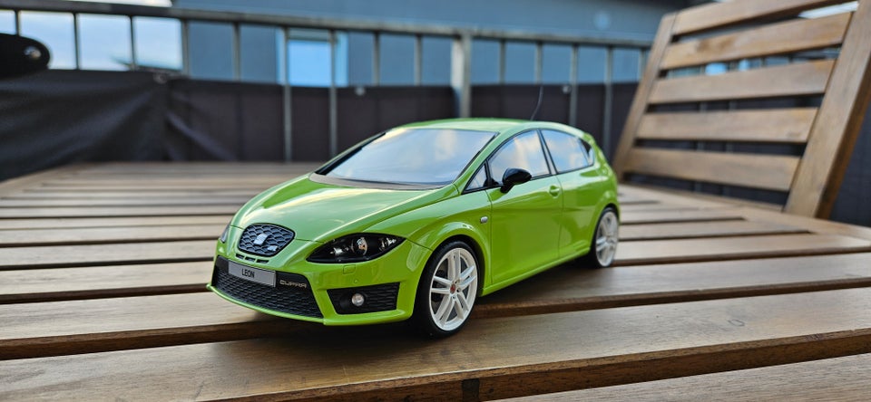 Modelbil Ottomobile Seat Leon