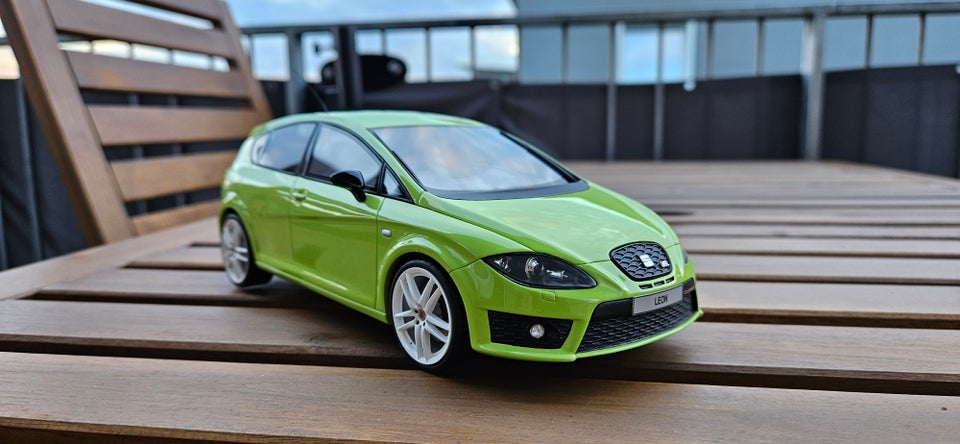 Modelbil Ottomobile Seat Leon