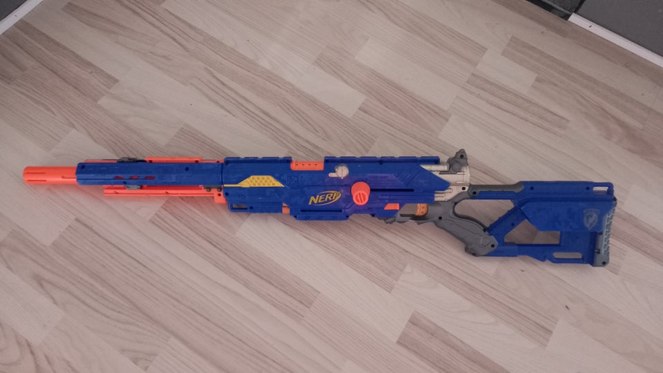 Nerf, 10 år gl.