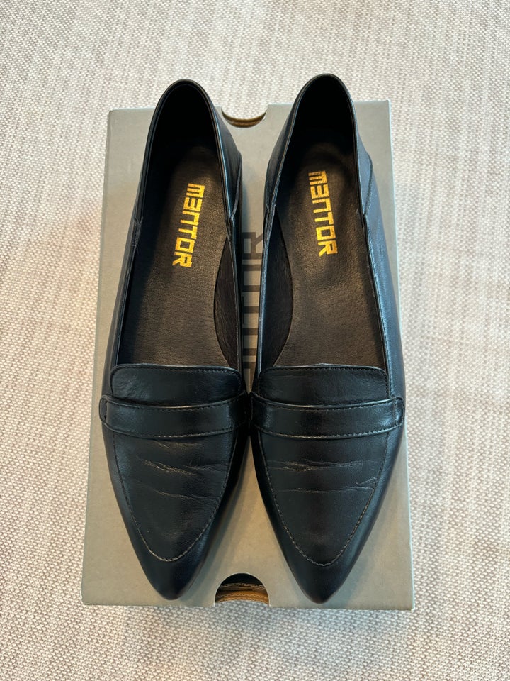 Loafers str 38 Mentor