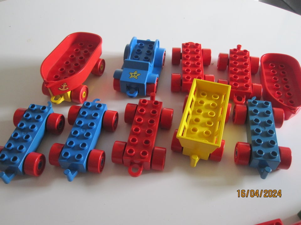 Lego Duplo ca 93stk værdi 1000 kr