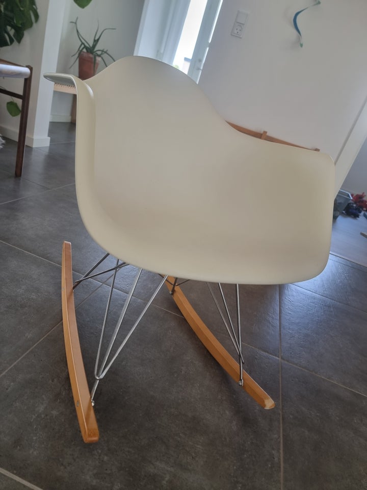 Eames RAR Gyngestol