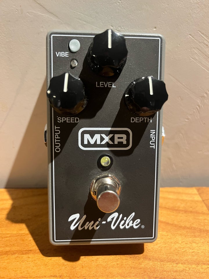 Uni-Vibe pedal, MXR M68