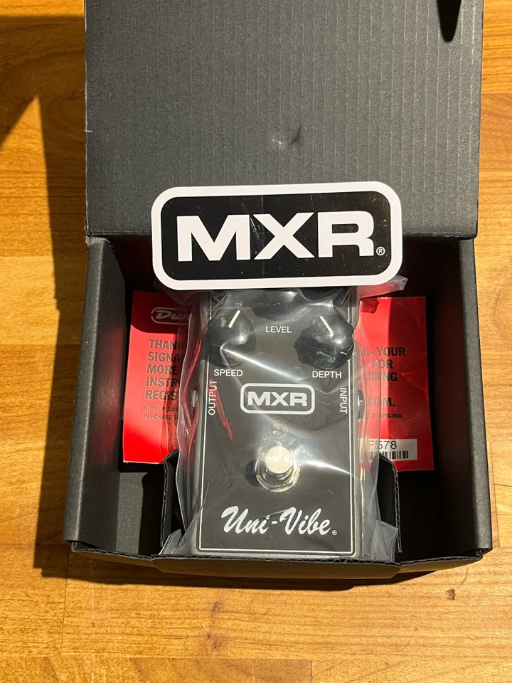 Uni-Vibe pedal, MXR M68