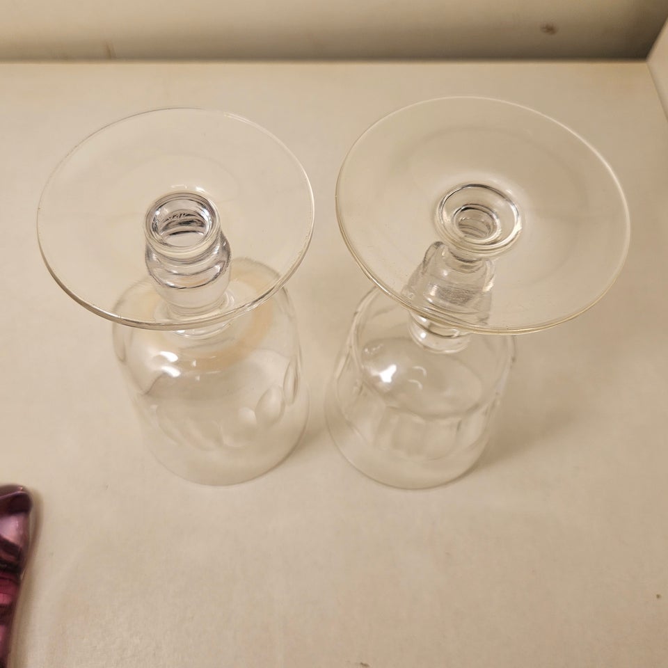 Glas Rødvinsglas 2 forskellige