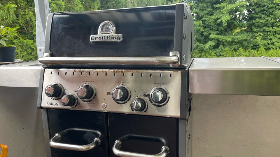 Gasgrill Broil King Crown 490