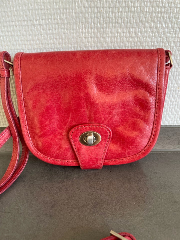 Crossbody, Belsac