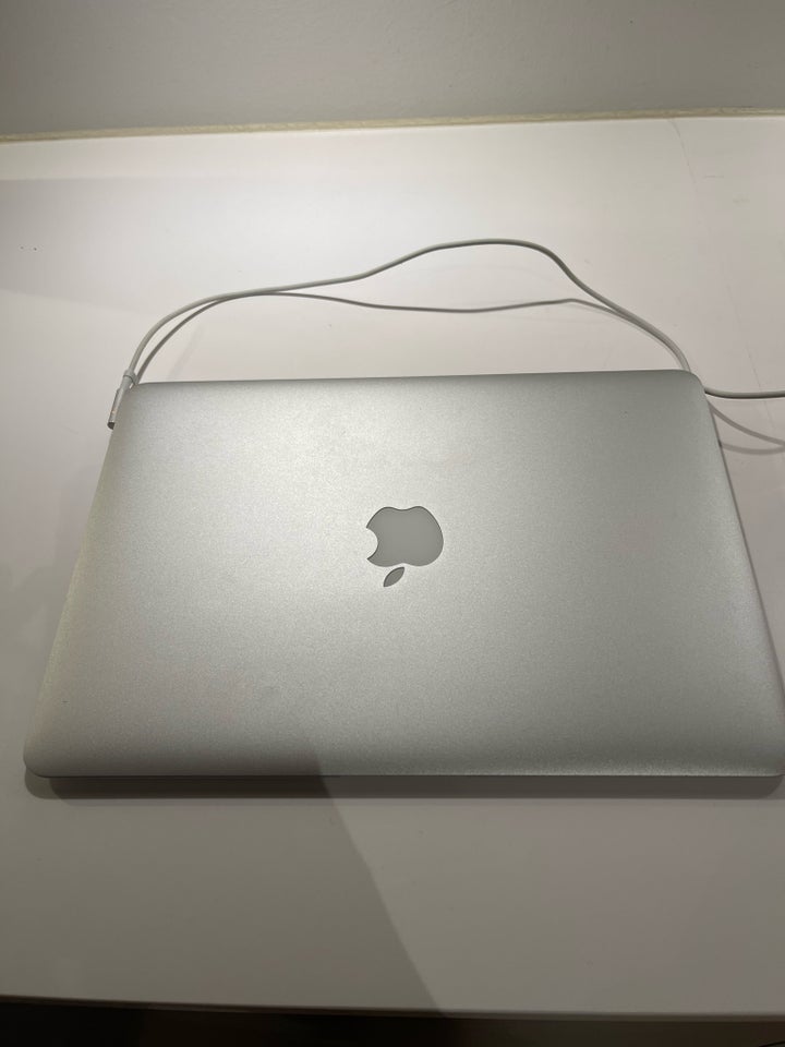 MacBook Air, MacBook Air, 13”