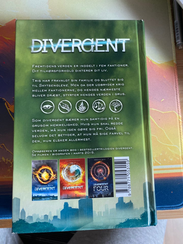 Divergent bøger, Veronica Roth,