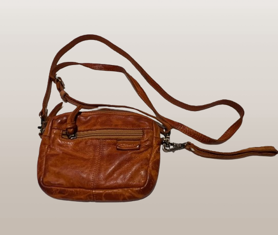 Crossbody, Bastian