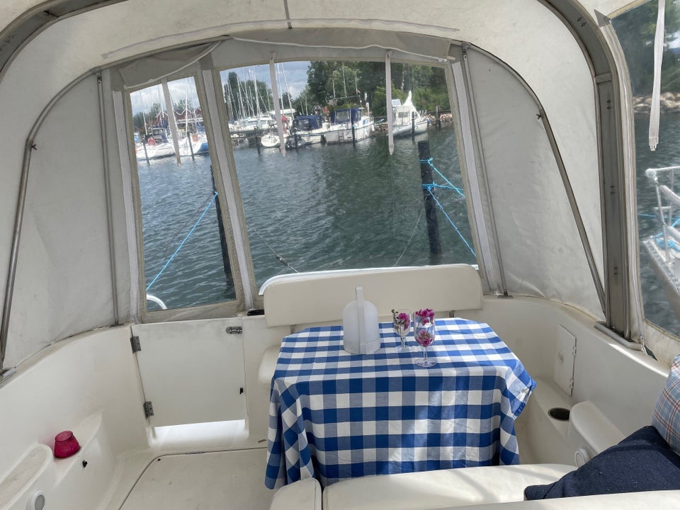 Bayliner med havneplads