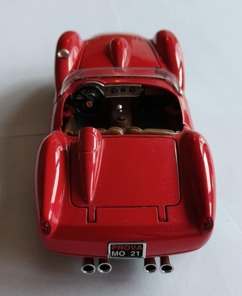 Modelbil, Burago Ferrari, skala