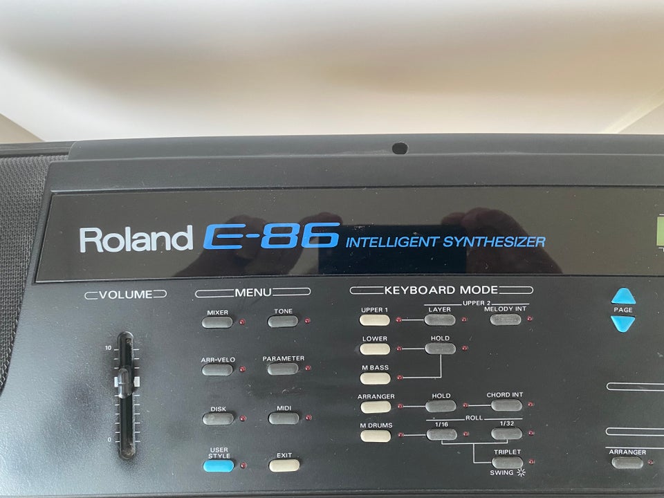 Keyboard, Roland E-86 Intelligent