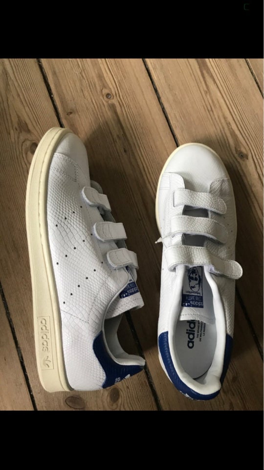 Sneakers, Adidas Stan Smith, str.