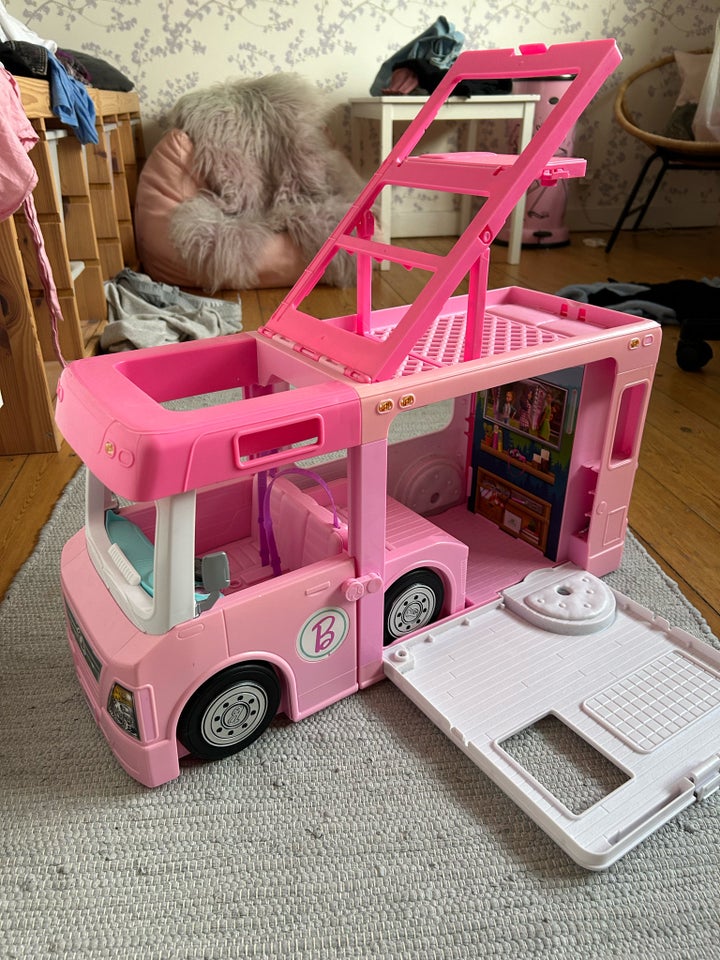 Barbie, Autocamper