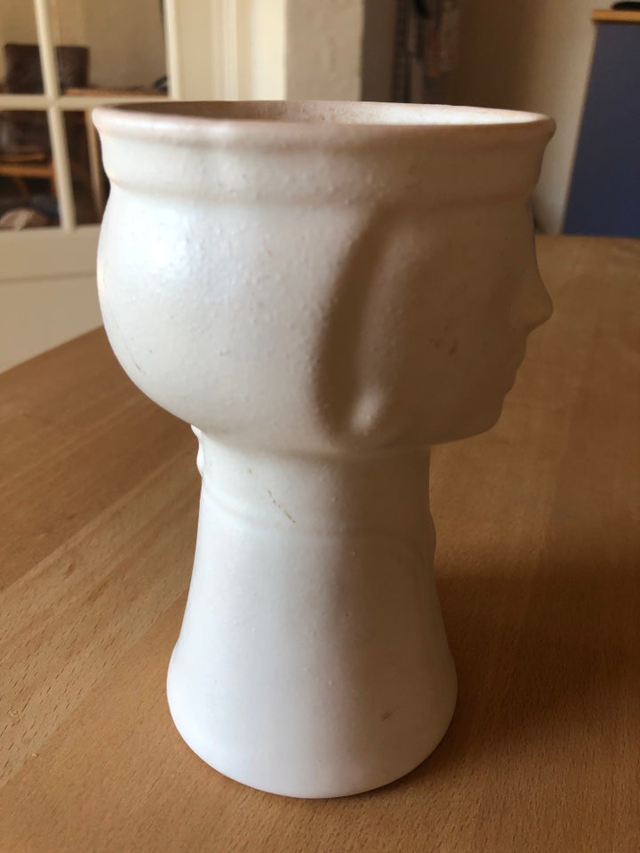 Vintage hvid ansigtsvase