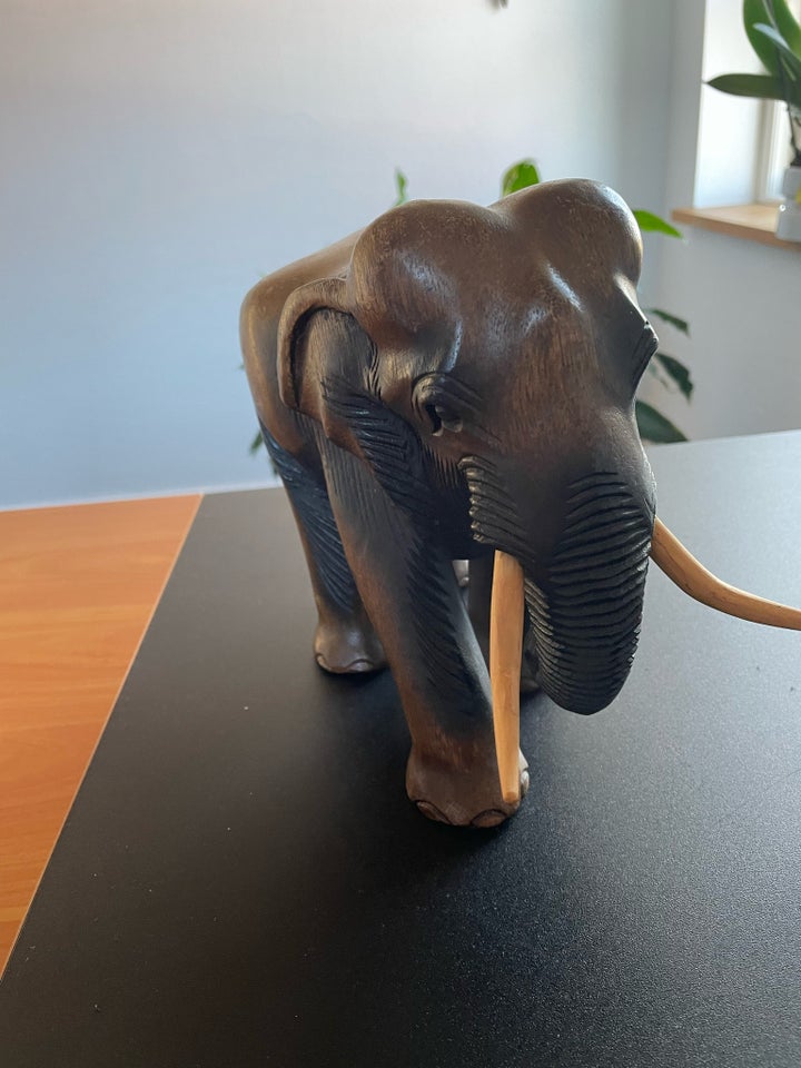 Træ elefant