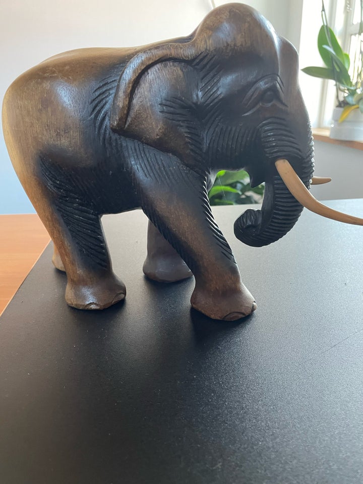 Træ elefant