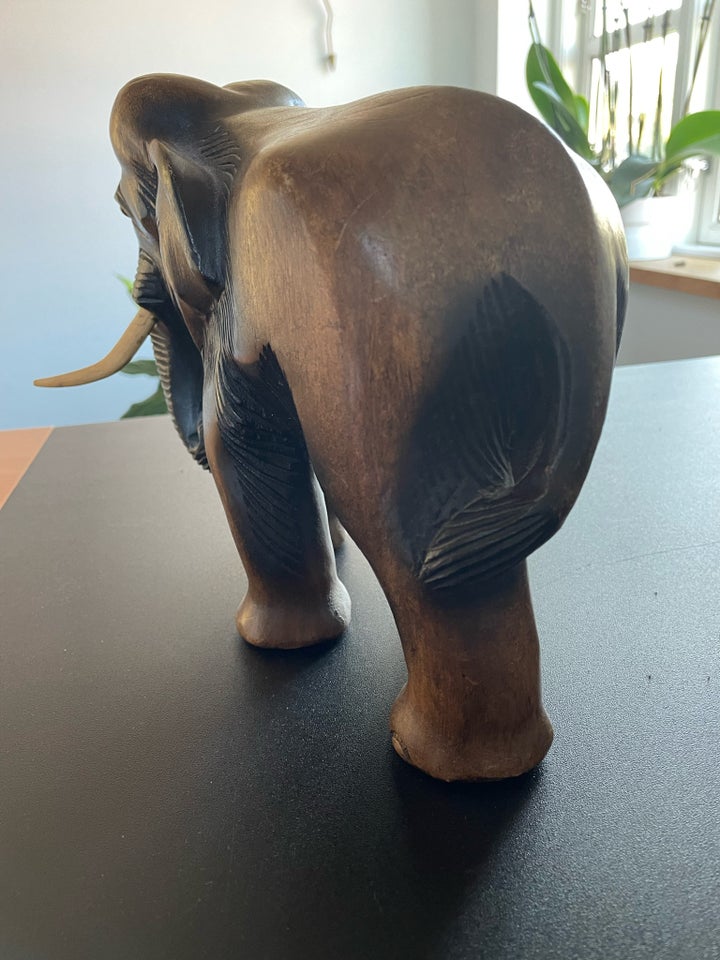 Træ elefant