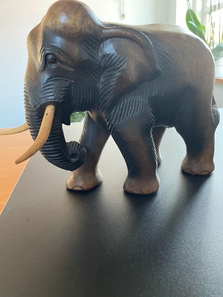 Træ elefant