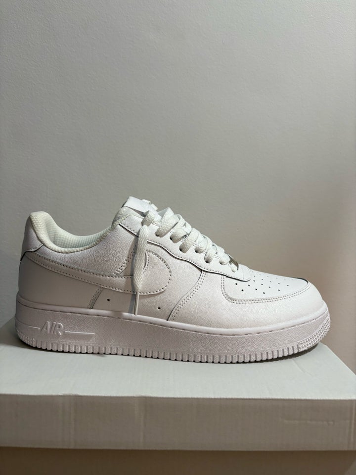 Sneakers, Nike, str. 47,5