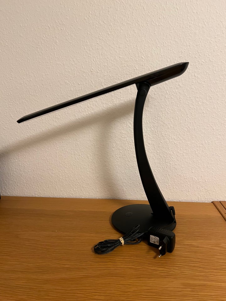 Skrivebordslampe, Sartano Model