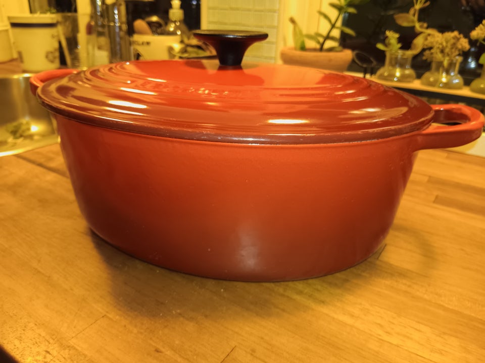 Oval støbejernsgryde, Le Creuset