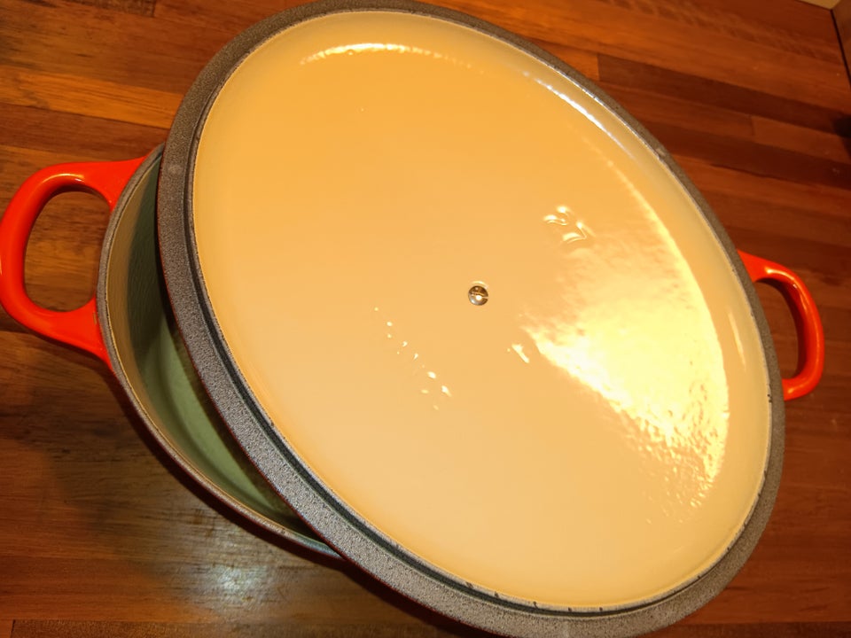 Oval støbejernsgryde, Le Creuset