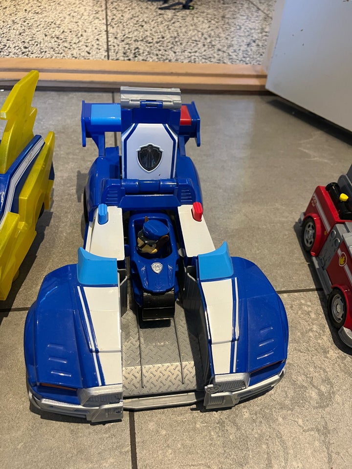 Paw Patrol Chase Transforming City