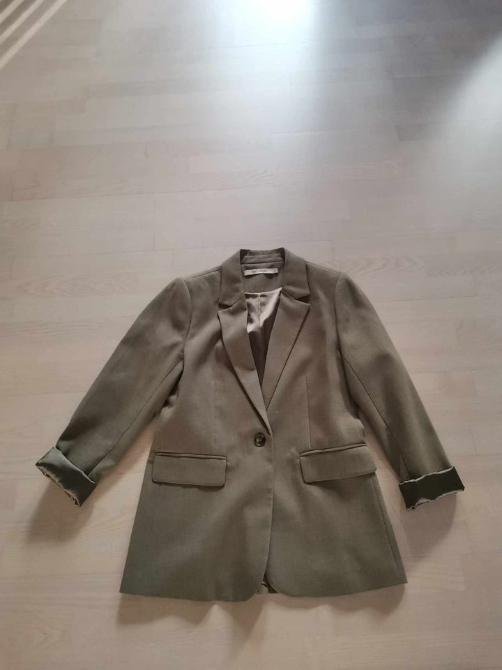 Blazer, str. 36, Rue De FEMME