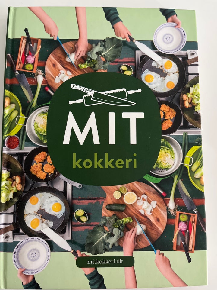 Mit kokkerier, emne: mad og vin