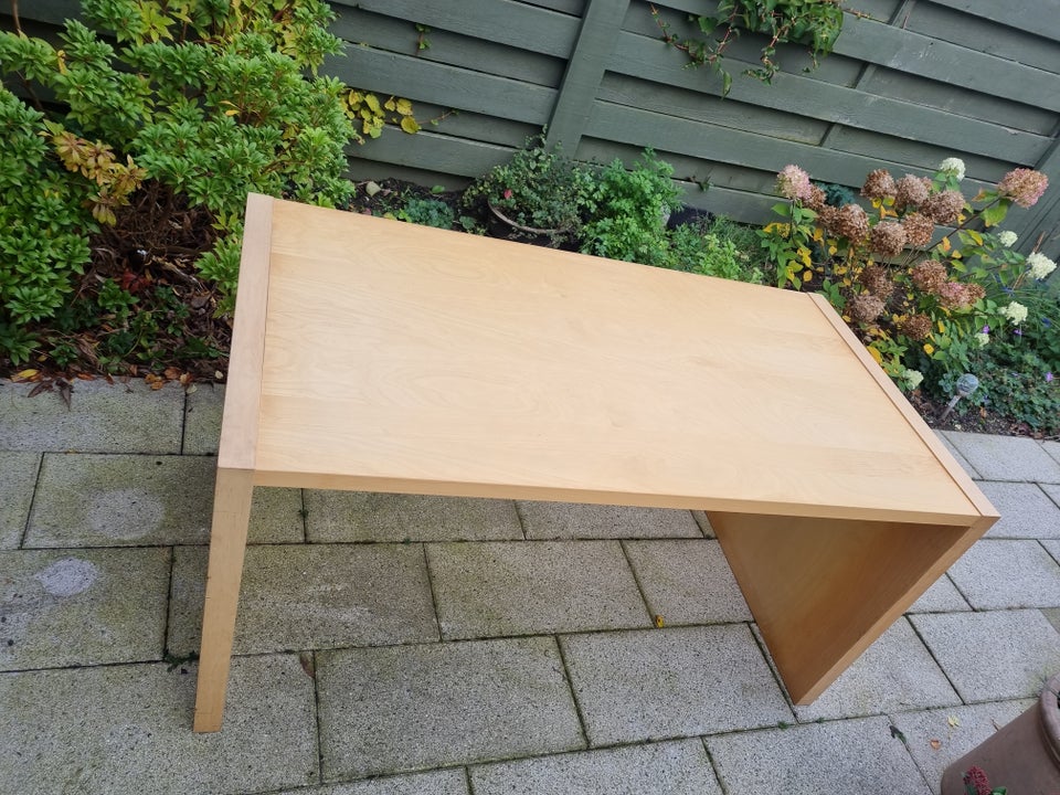 Skrivebord, Ikea, b: 150 d: 80 h: 77