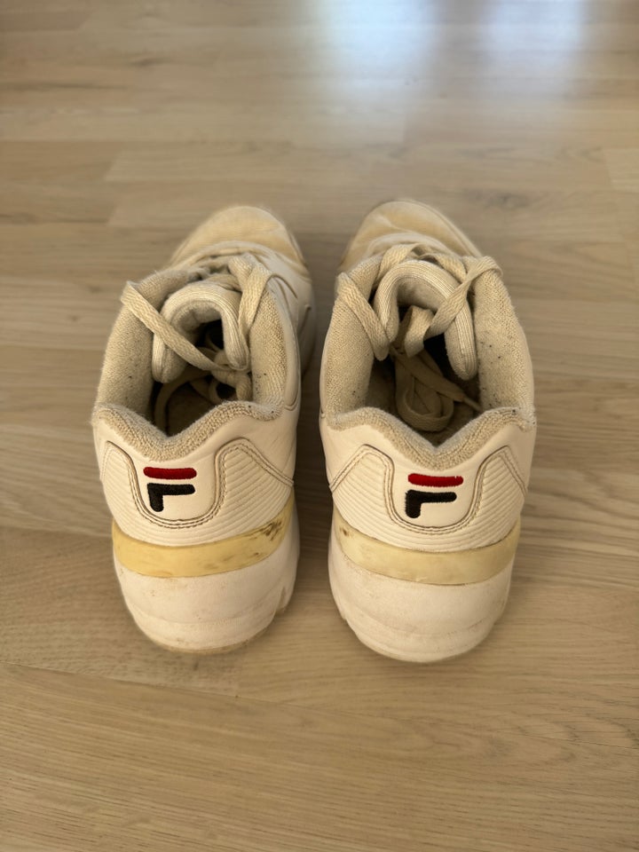 Sneakers str 38 Fila