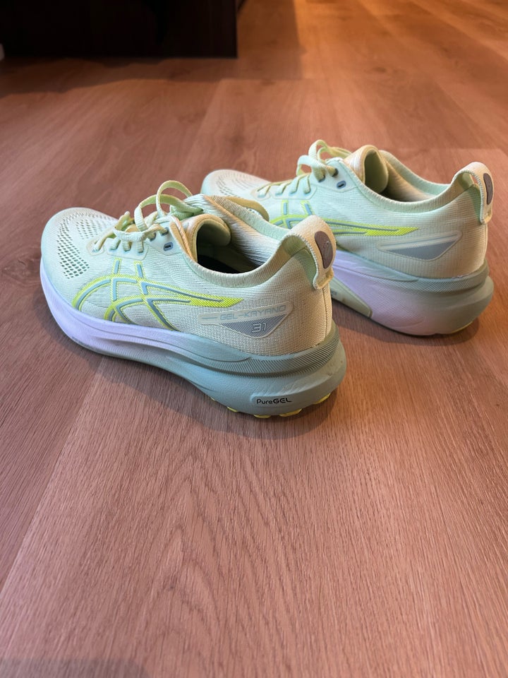 Løbesko Gel-Kayano 31 (dame)