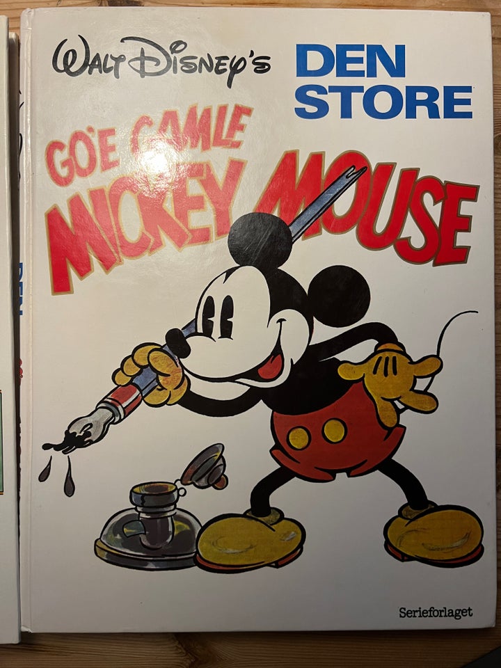 2 x Mickey Mouse, Walt Disney