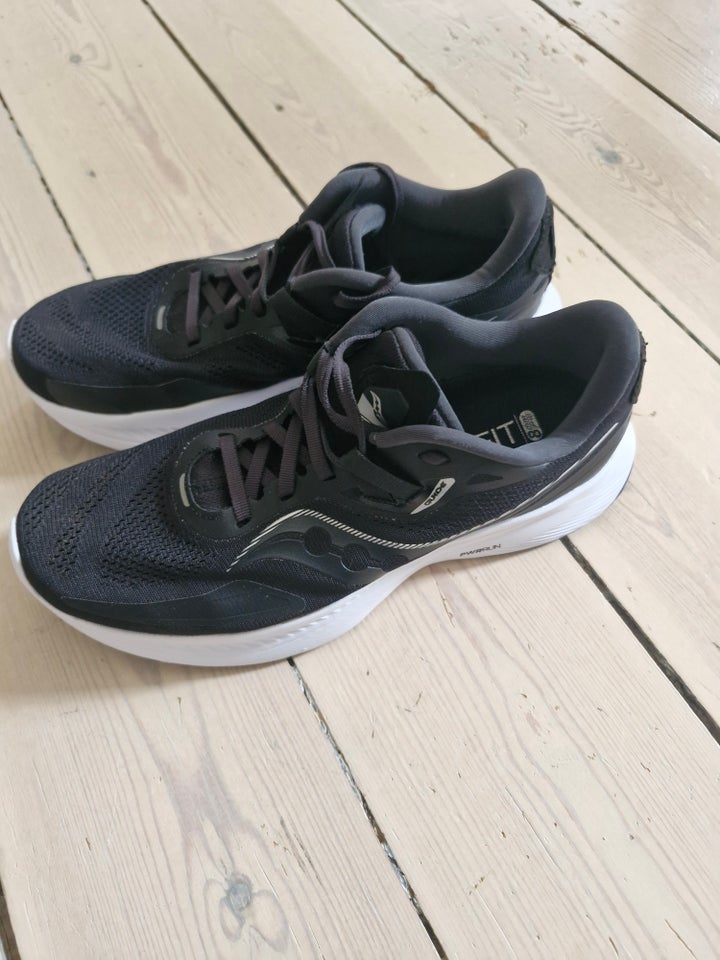 Sportssko, str. 40, Saucony Guide