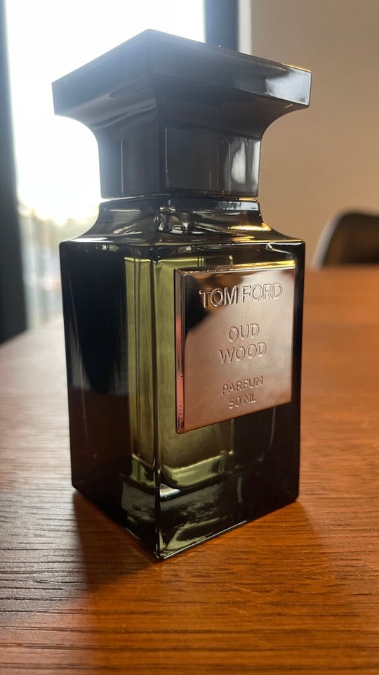 Eau de parfum, Tom Ford Oud Wood