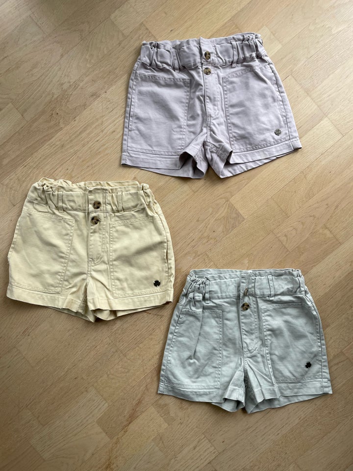 Shorts, ., Pomp de lux