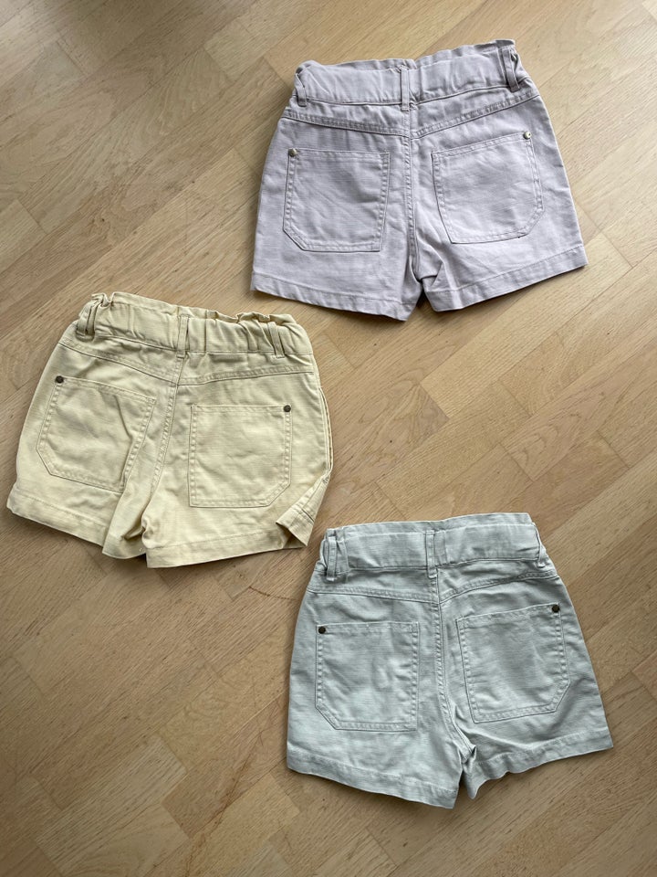 Shorts, ., Pomp de lux