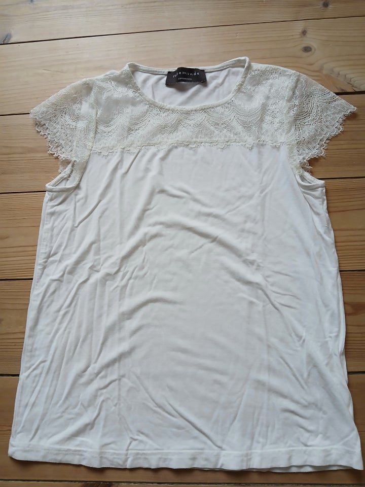 T-shirt, Med blonde, Rosemunde