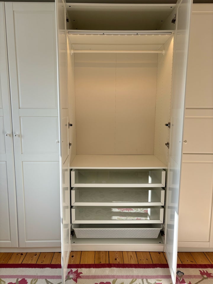 Garderobeskab Ikea PAX b: 300 d: