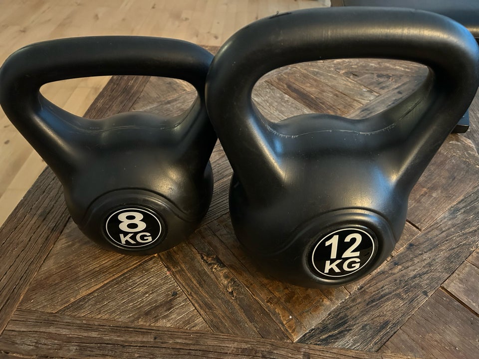 Kettlebell, 12 kg og 8 kg