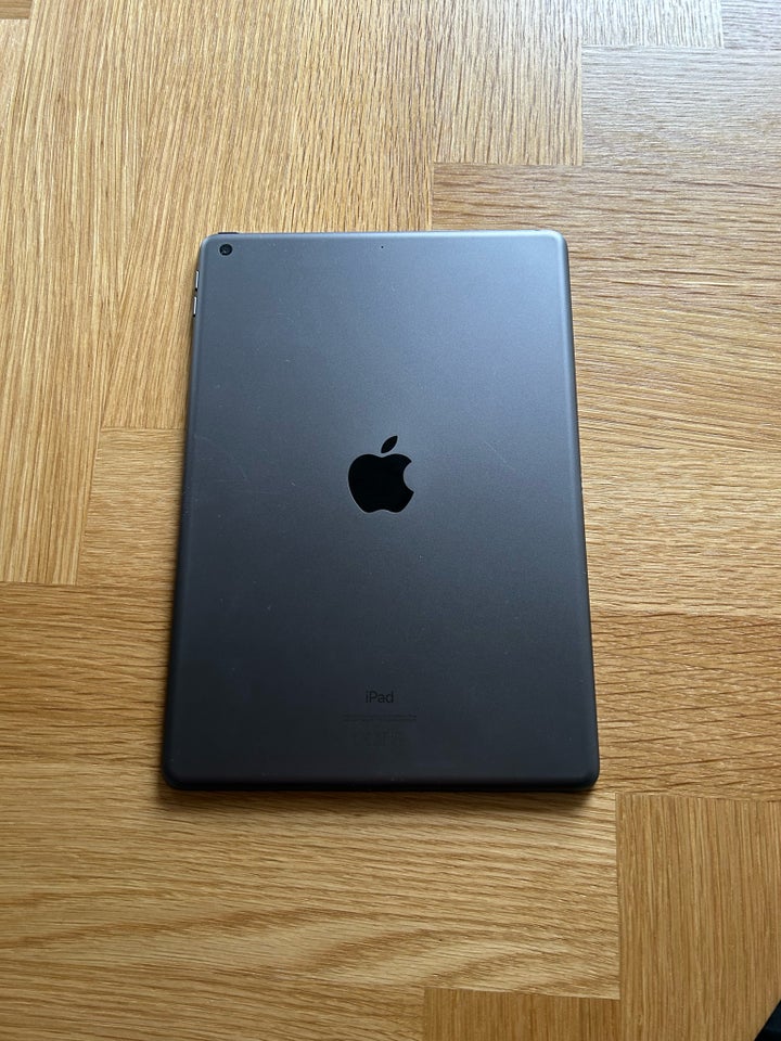 iPad 8, 32 GB, sort