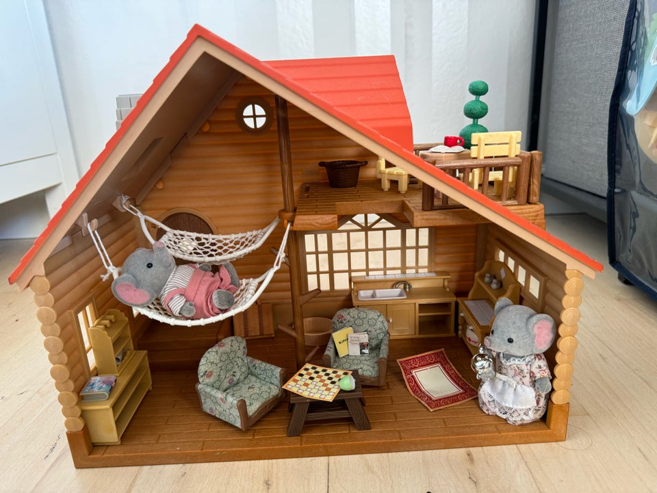 Sylvanian, Bjælkehus med